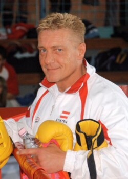 molzer-ditzi-coach
